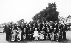 Southend United Supporters Club Band at Cliffs Bandstand in 1960.jpg